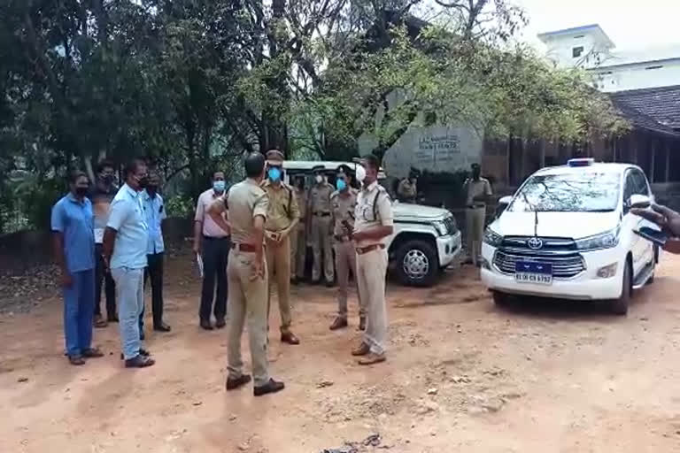 IG visit in Election Booth inKozhikode Nadapuram  Maoist threat in polling booth  Nadapuram Kozhiokode