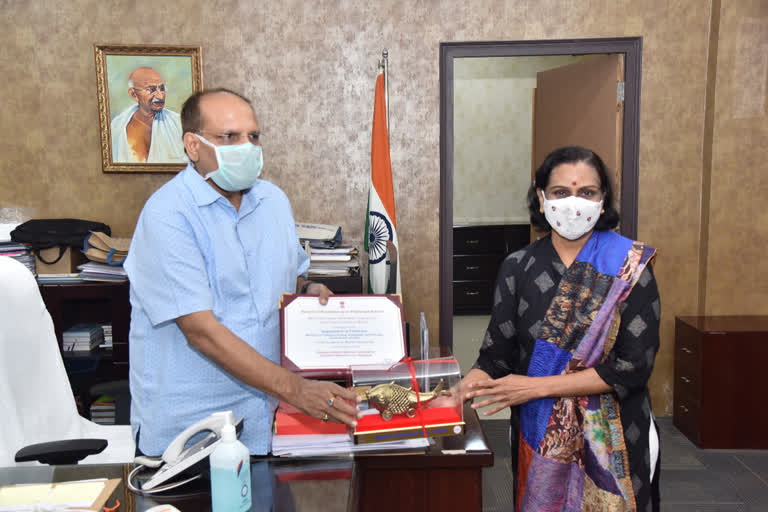 fisheries department secretary meets cs somesh kumar