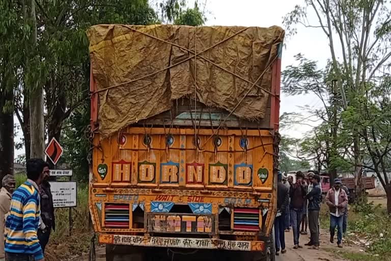 two-bike-riders-died-in-a-road-accident-near-patratu-gram-panchayat-in-rajpur