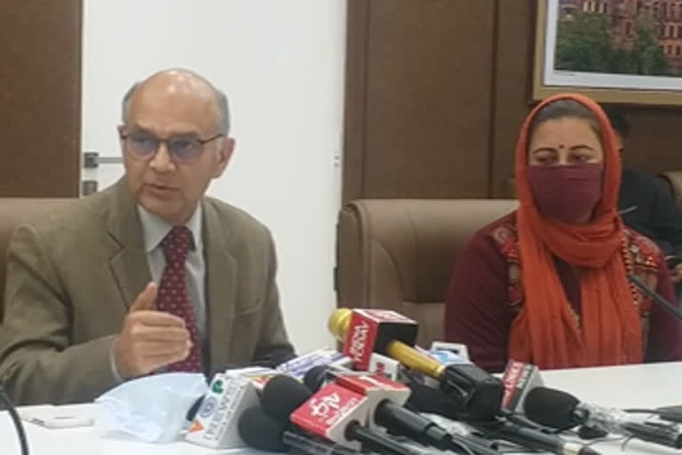 ജമ്മുകശ്മീരിൽ വോട്ടെടുപ്പ് ആരംഭിച്ചു  DDC Polls Voting for first phase started in Jammu and Kashmir  ജമ്മുകശ്മീരിൽ വോട്ടെടുപ്പ്  Voting for first phase started in Jammu and Kashmir  Voting started in Jammu and Kashmir