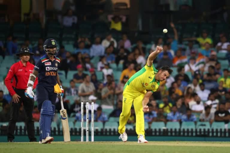 Stoinis doubtful for 2nd ODI after picking side injury