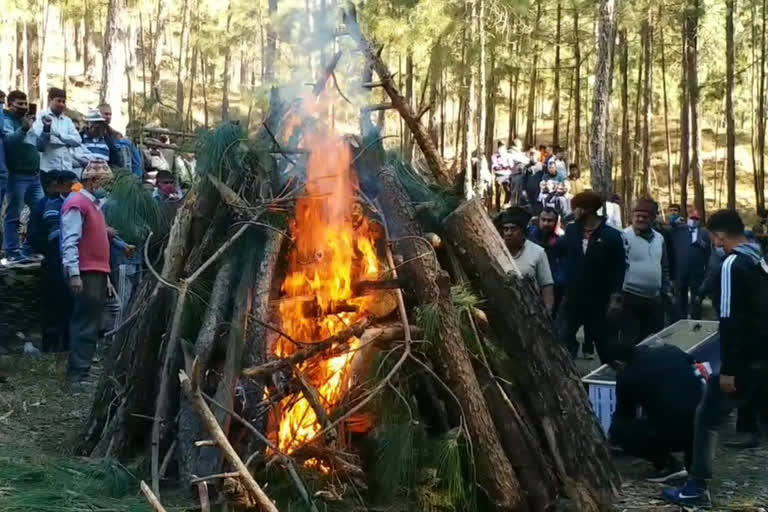 शहीद स्वतंत्र सिंह का अंतिम संस्कार