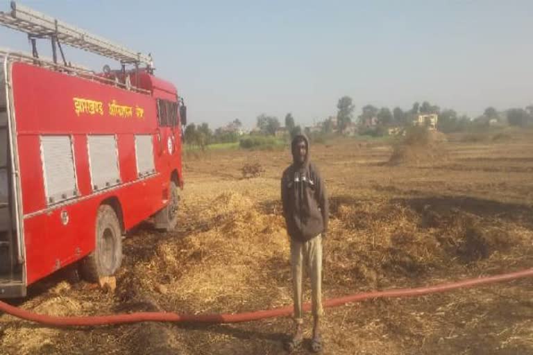 High tension line wire fell in the barn in Barkagaon