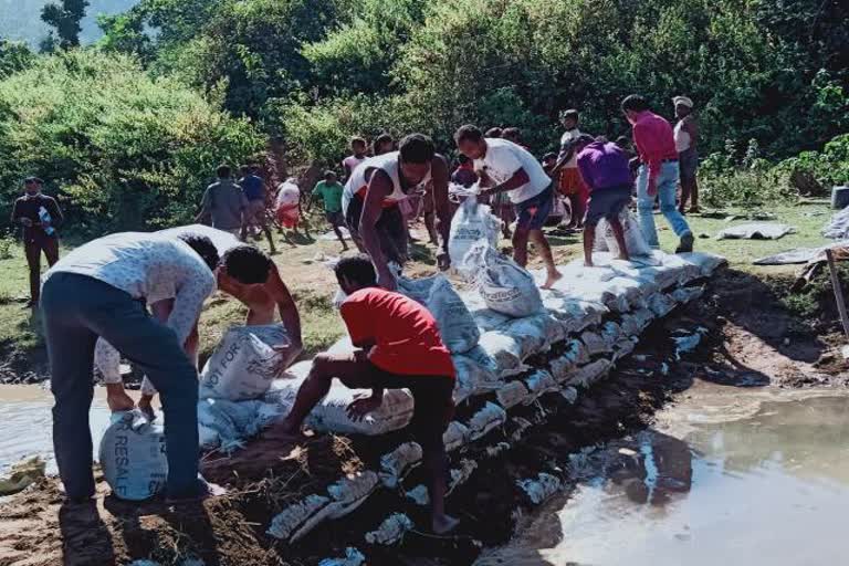 Villagers built Boribandh in Khunti