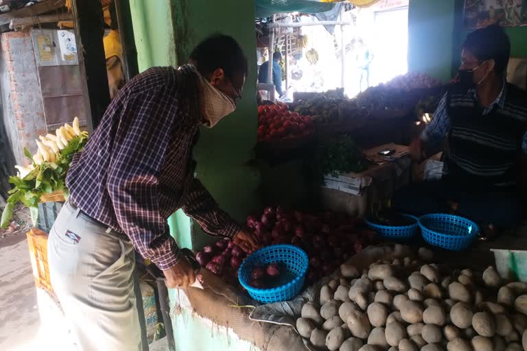 Potato and onion prices in Jamtara