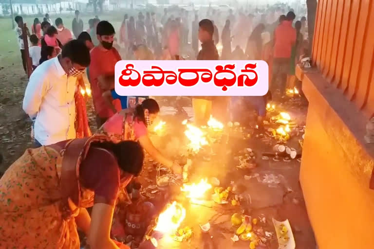 Temples jammed with the arrival of devotees in bhadradri kothagudem district