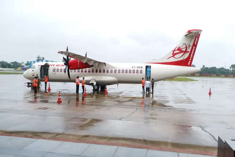 one-passenger-found-corona-infected-in-jagdalpur-airport