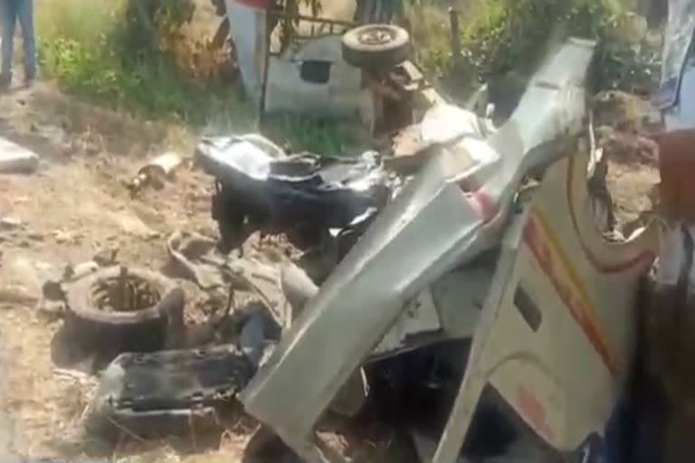 Dumper hit vehicles Thane