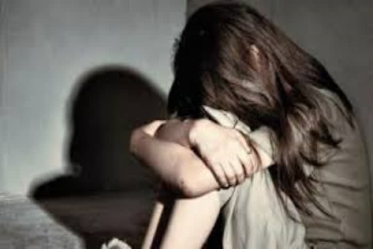 Six minor girls being sent to Delhi rescued in Ranchi