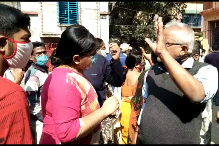 women protest in barasat