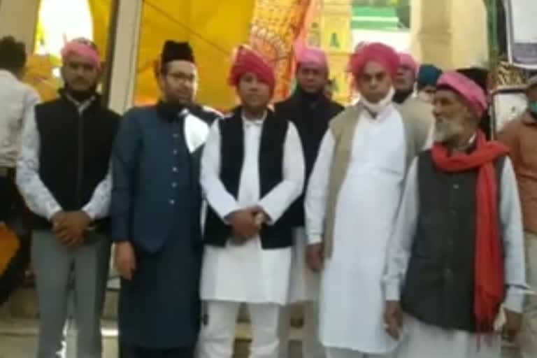 attendance of haji fahim ahmed at the shrine of khwaja moinuddin chishti in ajmer rajasthan