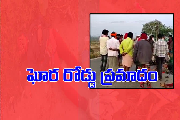 3people died in kurnool road accident