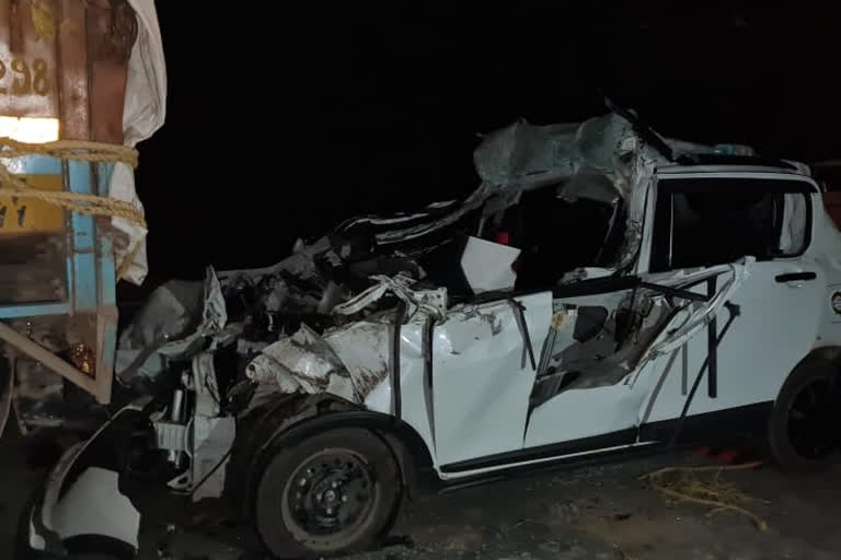 4 dead in a road accident in kondagaon