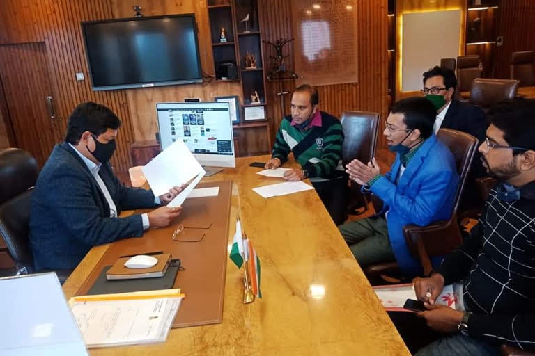 mla kamalaksha dey purokayst met meghalaya cm