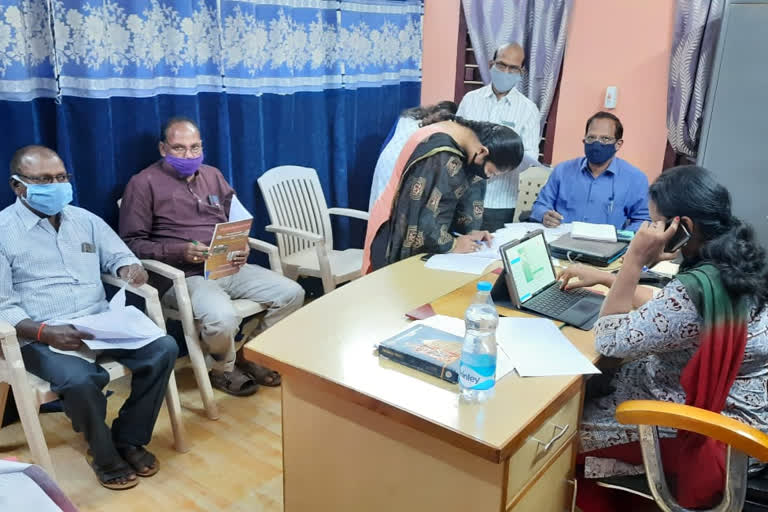 eluru rdo review meet on housing land distribution