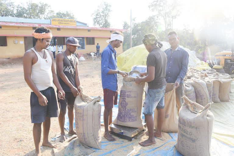 Food department seized paddy