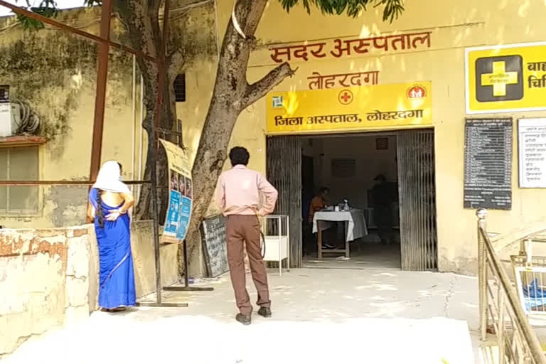 sadar hospital will operate again in old building in lohardaga