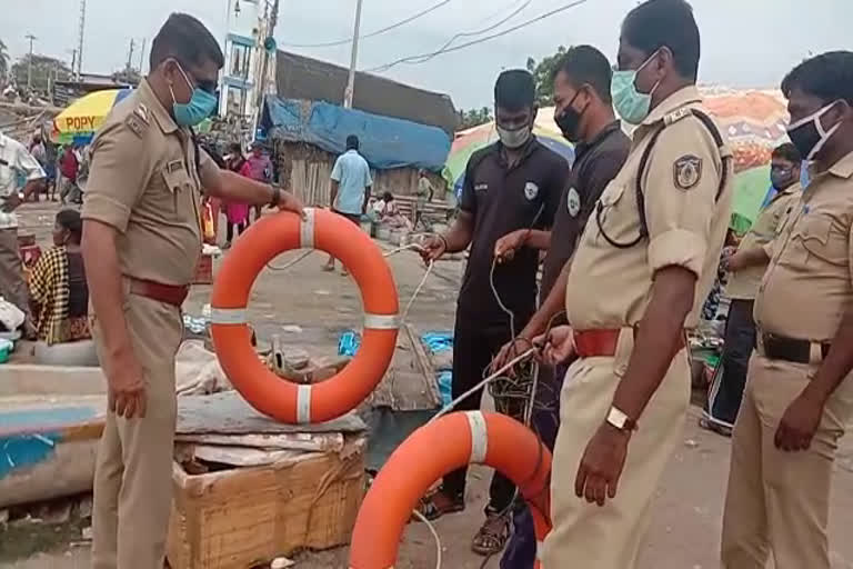 cyclone alert in Tamil Nadu border areas  cyclone alert  Tamil Nadu border areas  ബുറെവി ചുഴലിക്കാറ്റ്  കാട്ടാക്കട താലൂക്ക്  കാലാവസ്ഥാ വകുപ്പ്