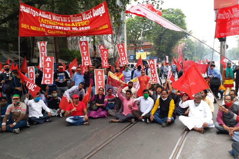 left_student_and_labour_unions_shows_agitation_in_kolkata