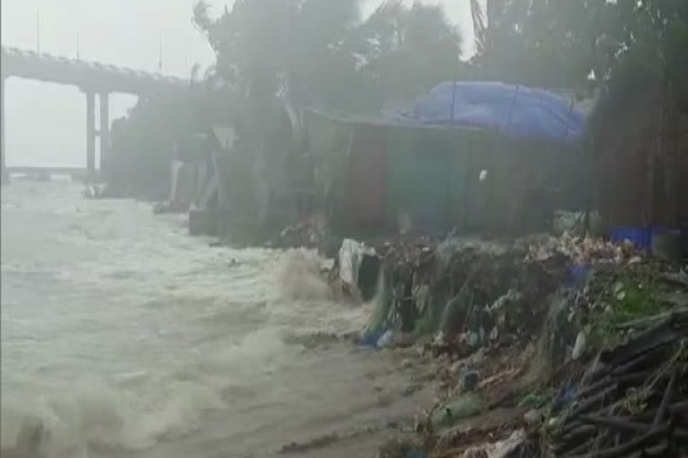 തിരുവനന്തപുരം  burevi cyclone  fishermen warning  തിരുവനന്തപുരം ജില്ലാ കലക്ടര്‍ നവ്‌ജോത് ഖോസ  തിരുവനന്തപുരം ജില്ലാ കലക്ടര്‍  നവ്‌ജോത് ഖോസ