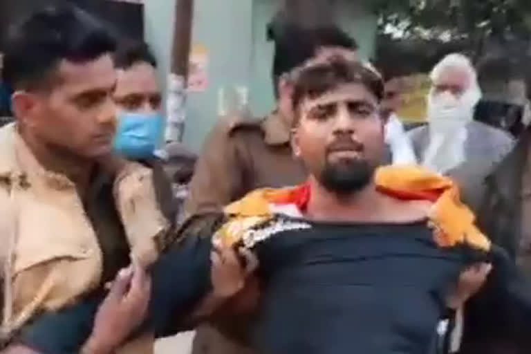 lawyers beaten youth in aligarh