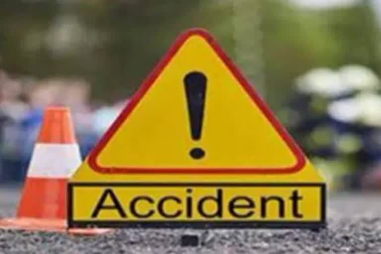 student died in road accident in fatehpur