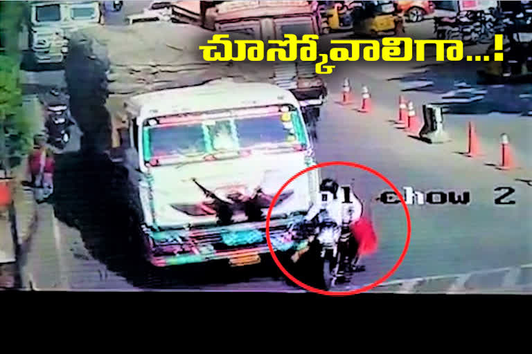 road accident at bellampalli junction