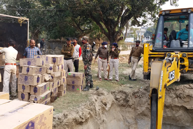 Araria: Four thousand liters of alcohol were wasted