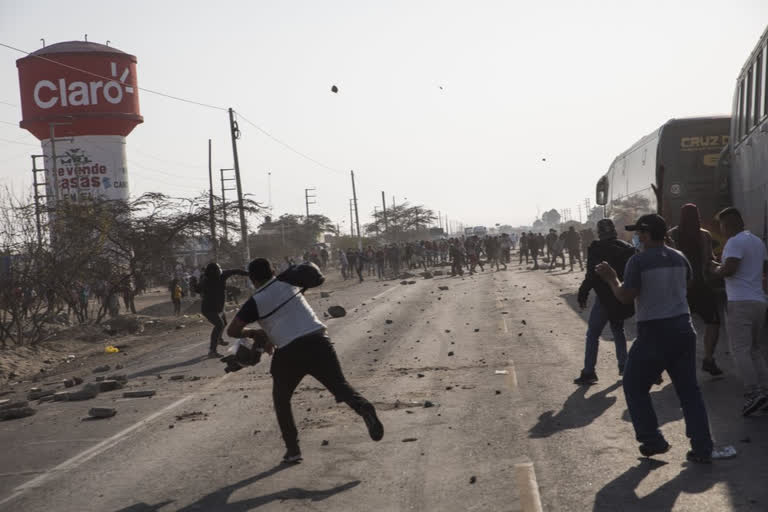 Peru Congress repeals law after farmers' protests