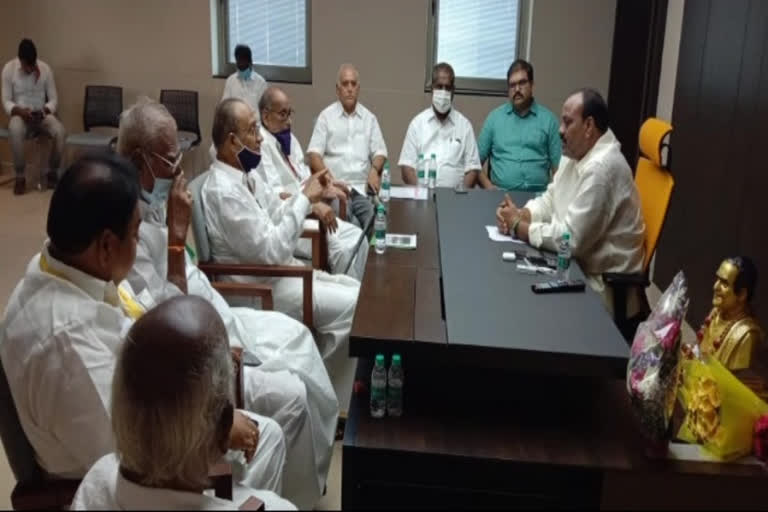 Farmers Union Leaders Meet TDP State Chief Atchannaidu