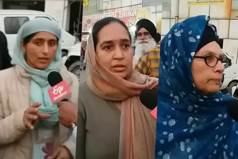 women farmers protesting at singhu border