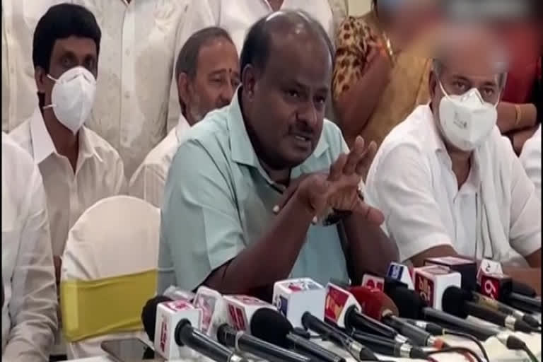 HD Kumaraswamy