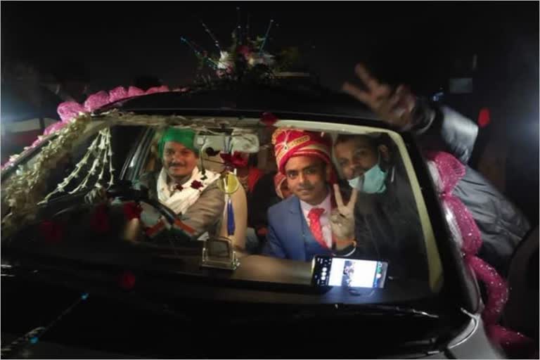 rjd mla satish kumar becomes driver in wedding of his friend