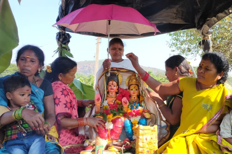 siva parvati idol procession