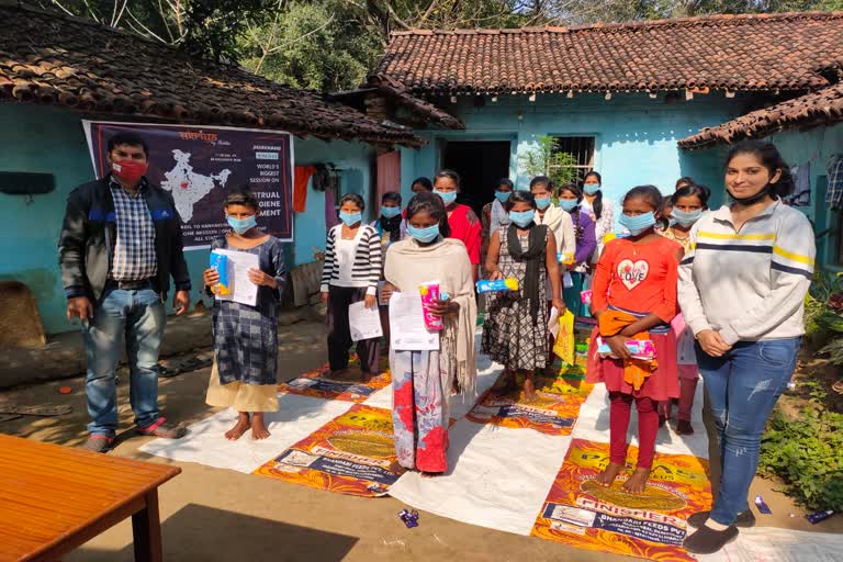 Period lesson program on menstrual hygiene