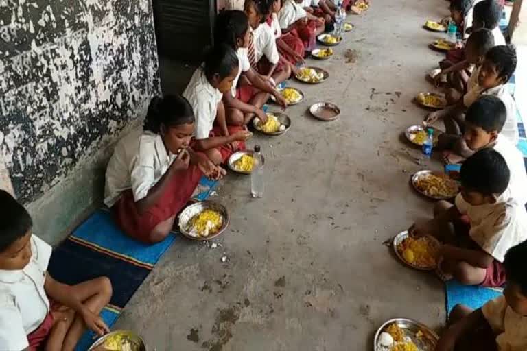 irregularity-in-distribution-of-mid-day-meal-in-jharkhand