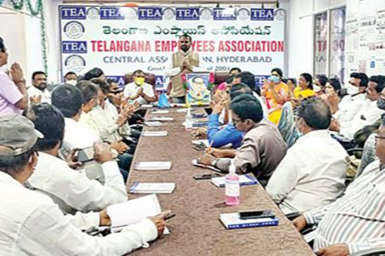 telangana-workers-problems-must-be-solved-in-gulf-countries