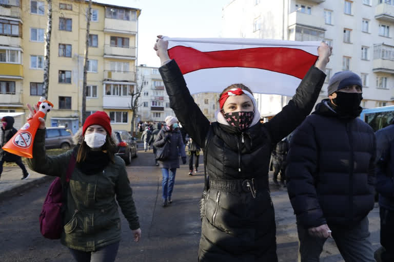 Over 300 protesters detained in Belarus in protests against leader