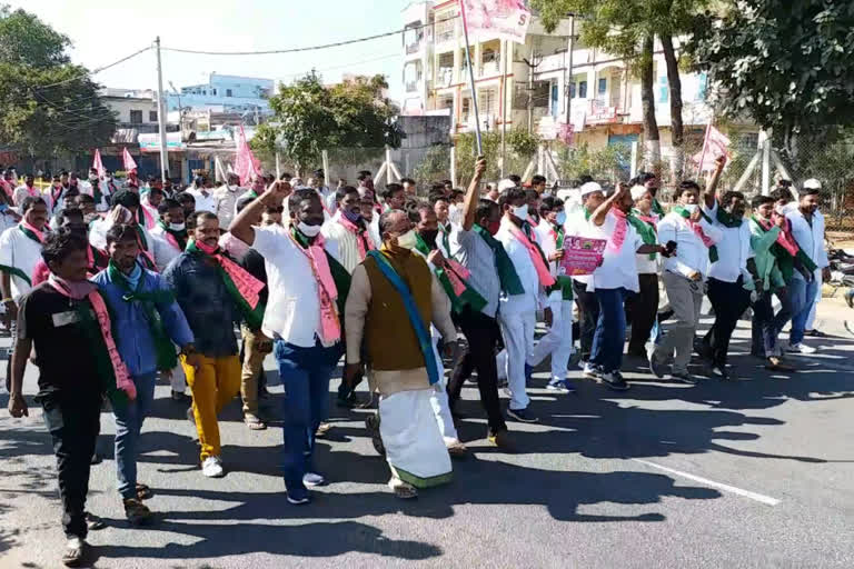 trs minister and activists protests at medchal nh 44 highway