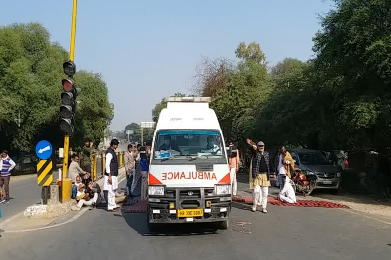 farmers pulled ambulance hisar