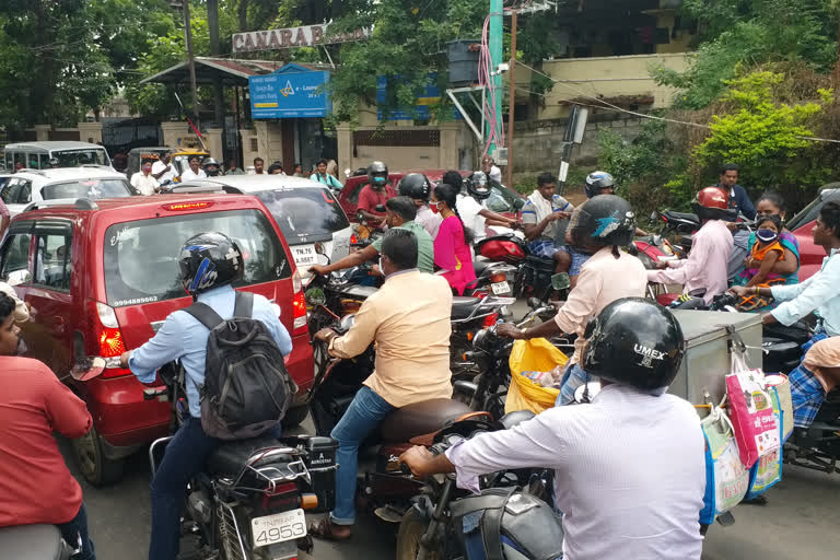 traffic system affected due to bharat band in bhara