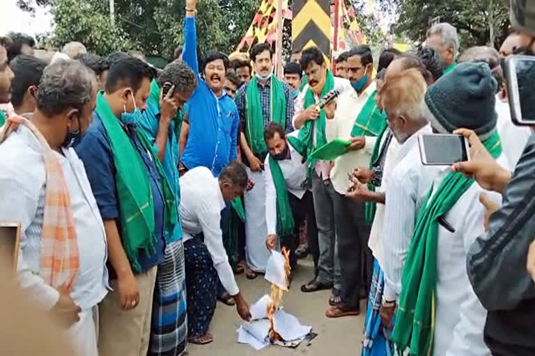 Farmers protest