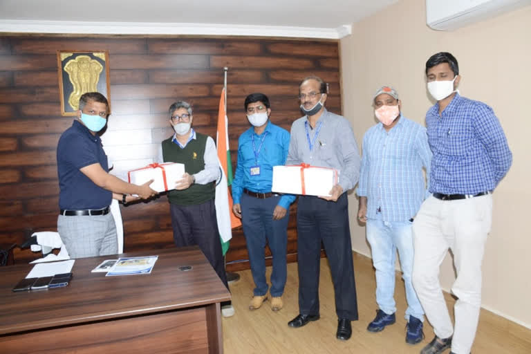 ECIL provided two thermal screening machines to bhupalpally collector