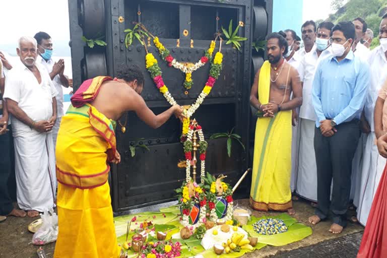 மணிமுத்தாறு அணையிலிருந்து தண்ணீர் திறப்பு  மணிமுத்தாறு அணை  பசான சாகுபடி  திருநெல்வேலி மணிமுத்தாறு அணை  Water opening from Manimuthar Dam  Fertile season cultivation  Manimuthar Dam  Tirunelveli Manimuthar Dam