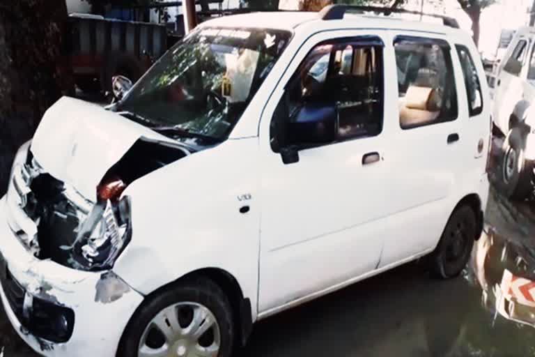 Ulundurpettai Car Accident  Kallakurichi Car Accident  Auto Collides To Car In Ulundurpettai  Auto and Car crash accident In Uluntherpettai  உளுந்தூர்பேட்டை கார் விபத்து  கள்ளக்குறிச்சி கார் விபத்து  ஆட்டோ விபத்து  5 injured in car-auto collision in Ulundurpettai