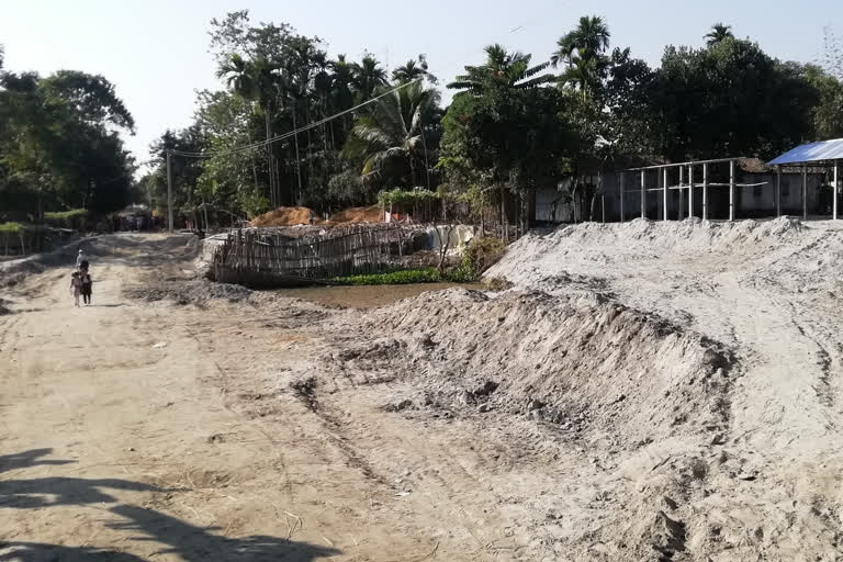 Local people objection-construction-bridge-in-kalgacia