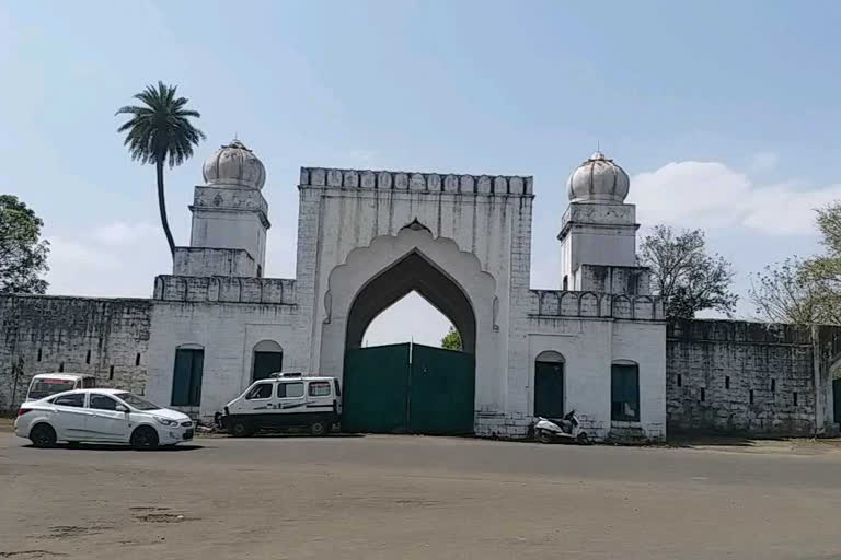 renovation work of bhopal's historic eidgah begins