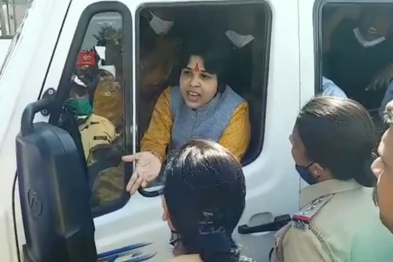 trupti desai in shirdi