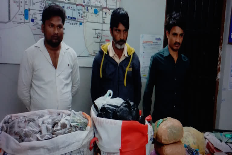 police-arrested-3-accused-with-2-lakh-hemp