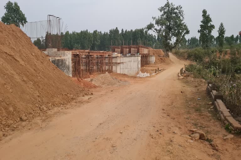 Road construction stopped in giridih